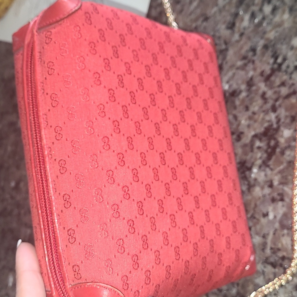 GUCCI RED MICRO GG MONOGRAM CROSSBODY BAG - Picture 11 of 16